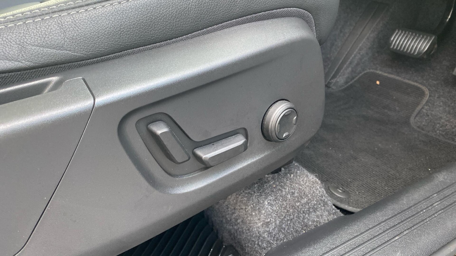 Used Volvo XC40 2024 for sale - 76423772: Photo 31