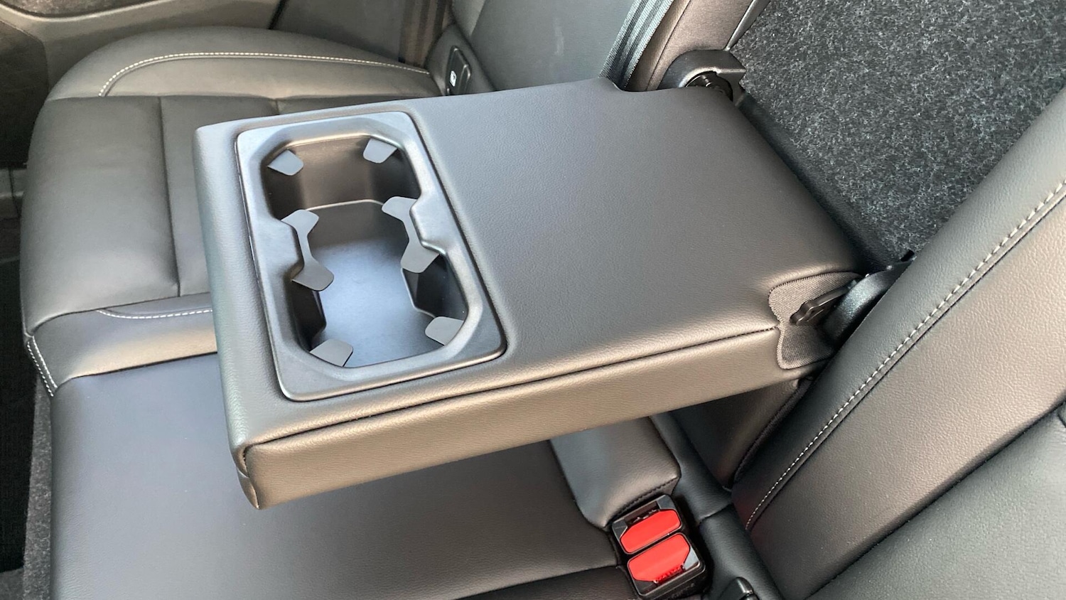 Used Volvo XC40 2024 for sale - 76423772: Photo 35