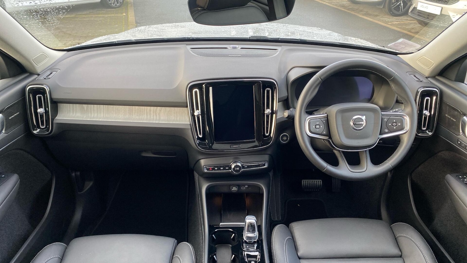 Used Volvo XC40 2024 for sale - 76423772: Photo 6