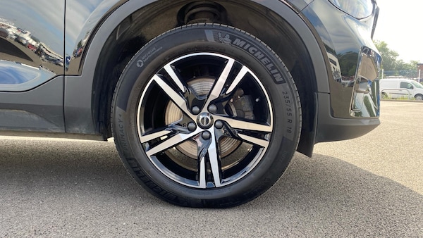 Used Volvo XC40 2023 for sale - 75290867: Photo 9