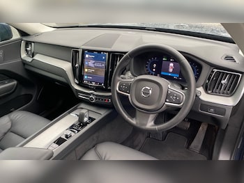 Used Volvo XC60 2023 for sale - 77455879: Photo