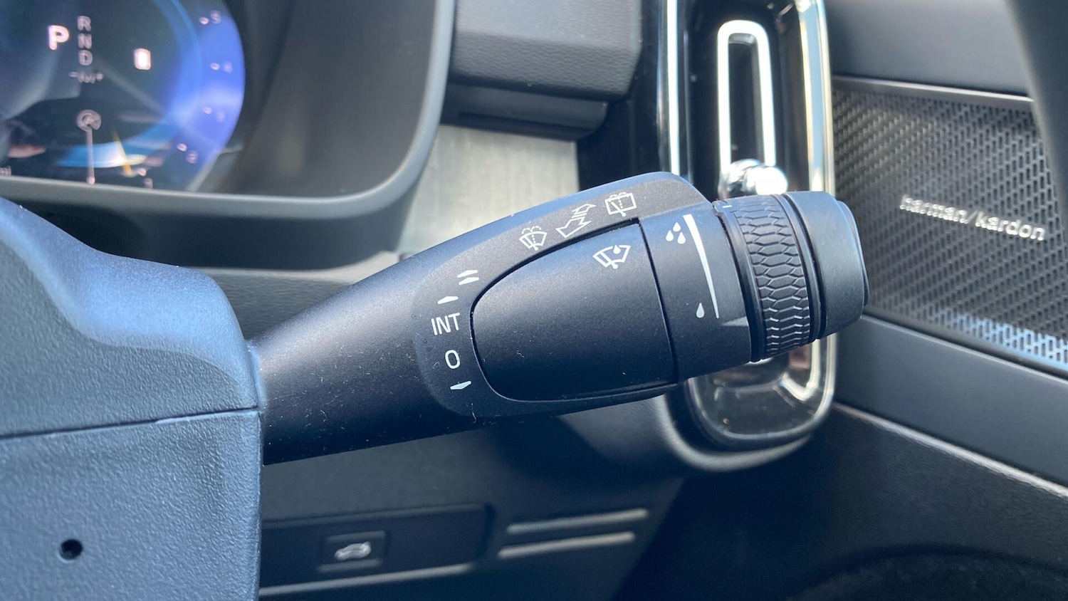Used Volvo XC40 2025 for sale - 76060391: Photo 18