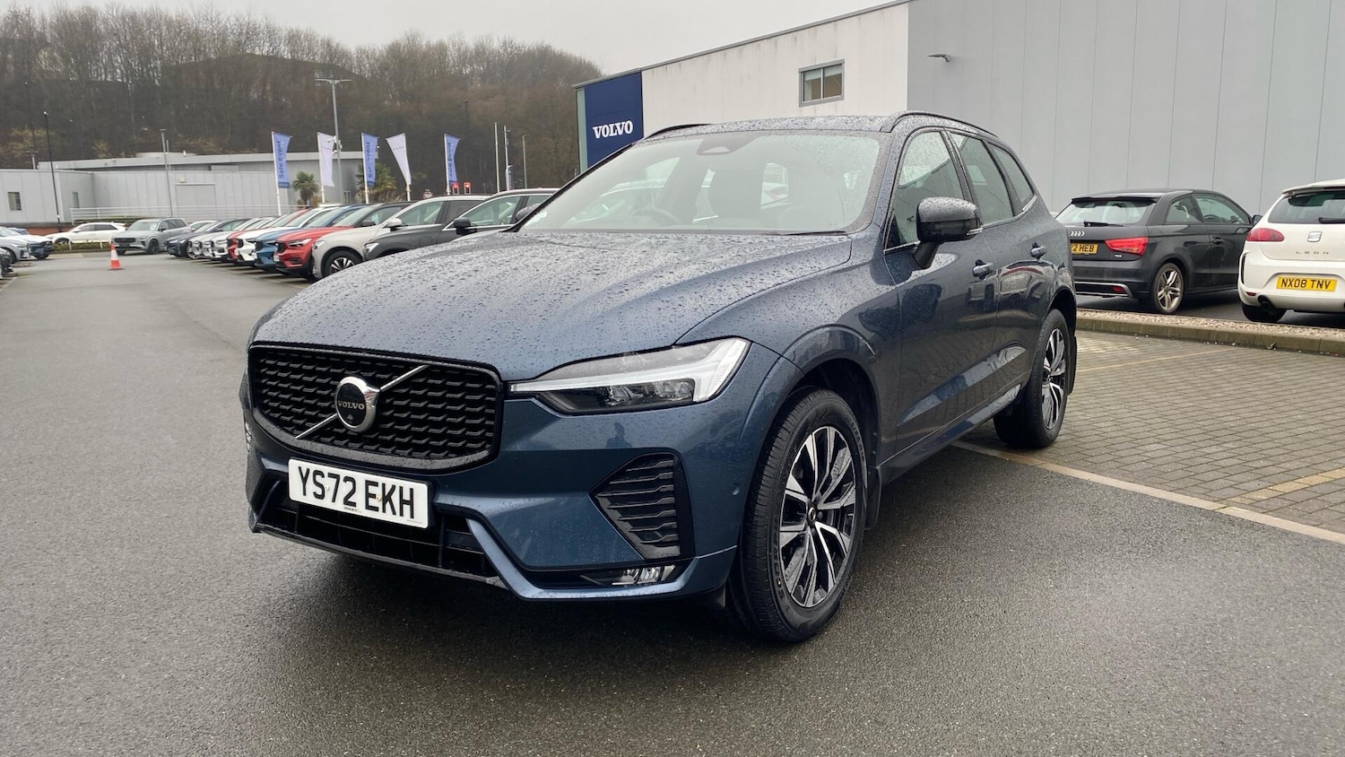 Used Volvo XC60 2023 for sale - 77478682: Photo 3