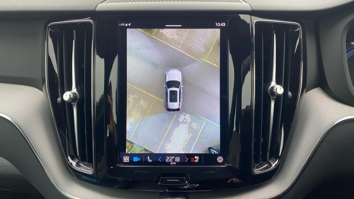 Used Volvo XC60 2023 for sale - 77478682: Photo 30