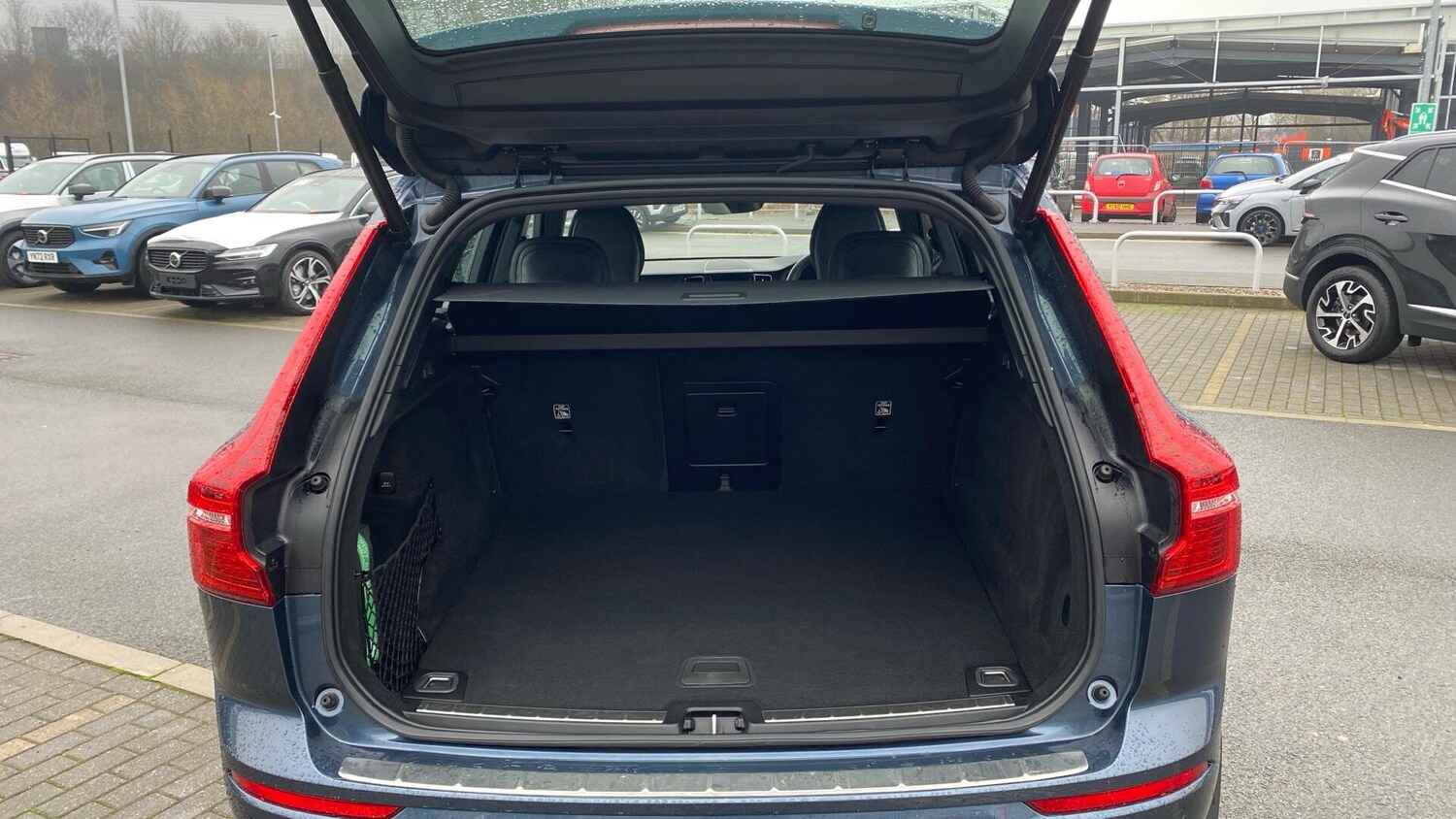 Used Volvo XC60 2023 for sale - 77478682: Photo 35