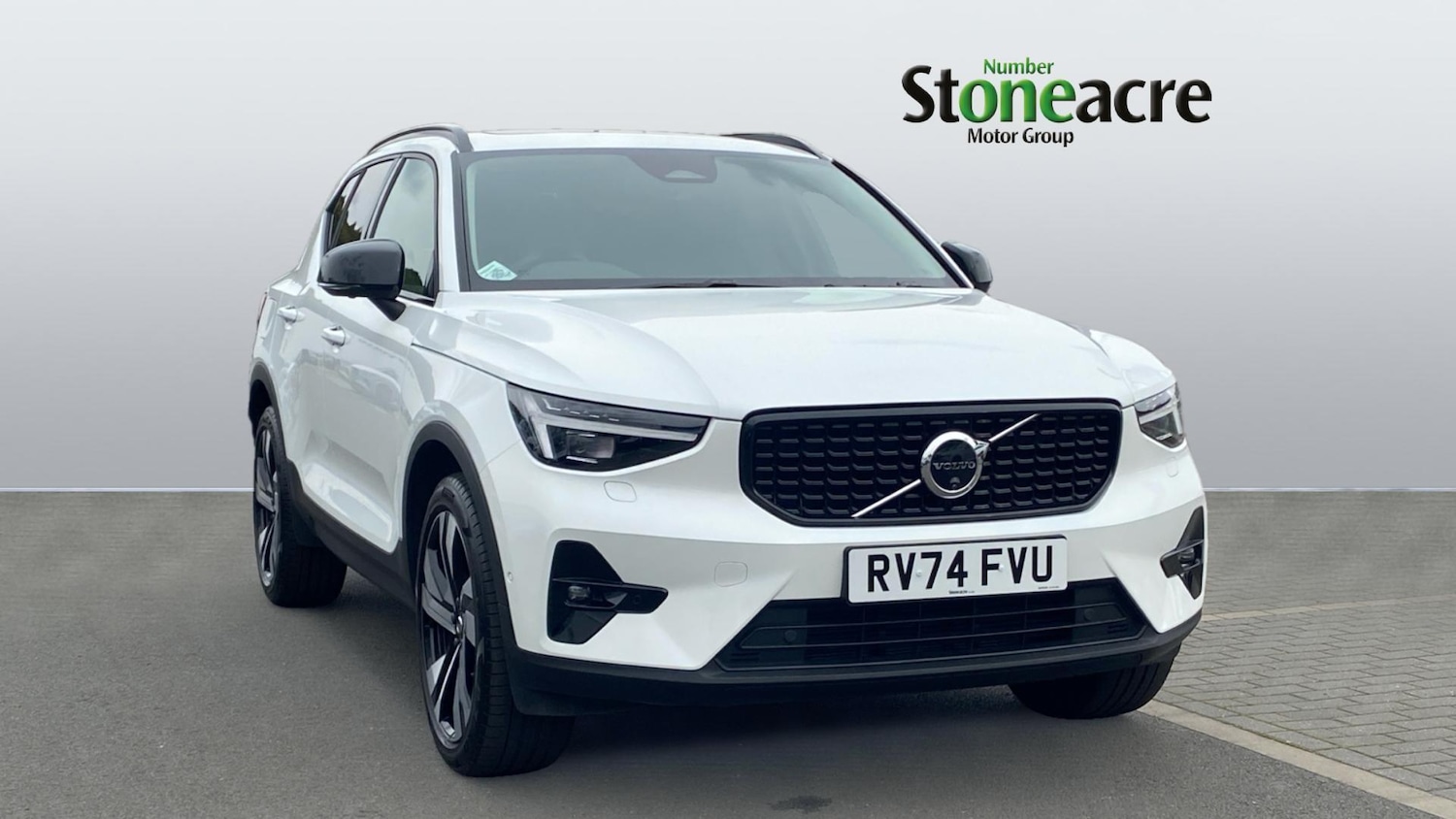 Used Volvo XC40 2025 for sale - 76122221: Photo 1