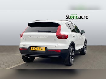 Used Volvo XC40 2025 for sale - 76122221: Photo 2