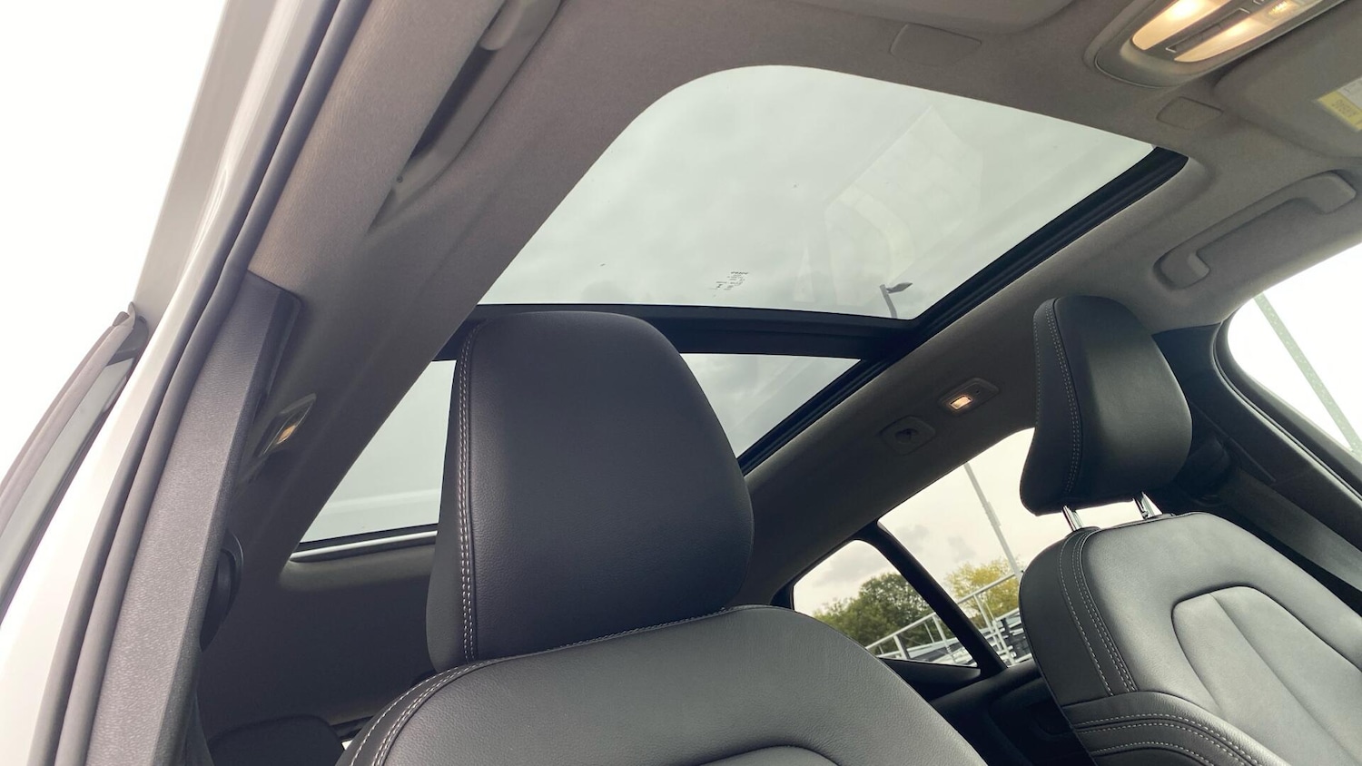 Used Volvo XC40 2025 for sale - 76122221: Photo 30