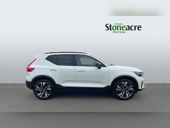 Used Volvo XC40 2025 for sale - 76122221: Photo 3