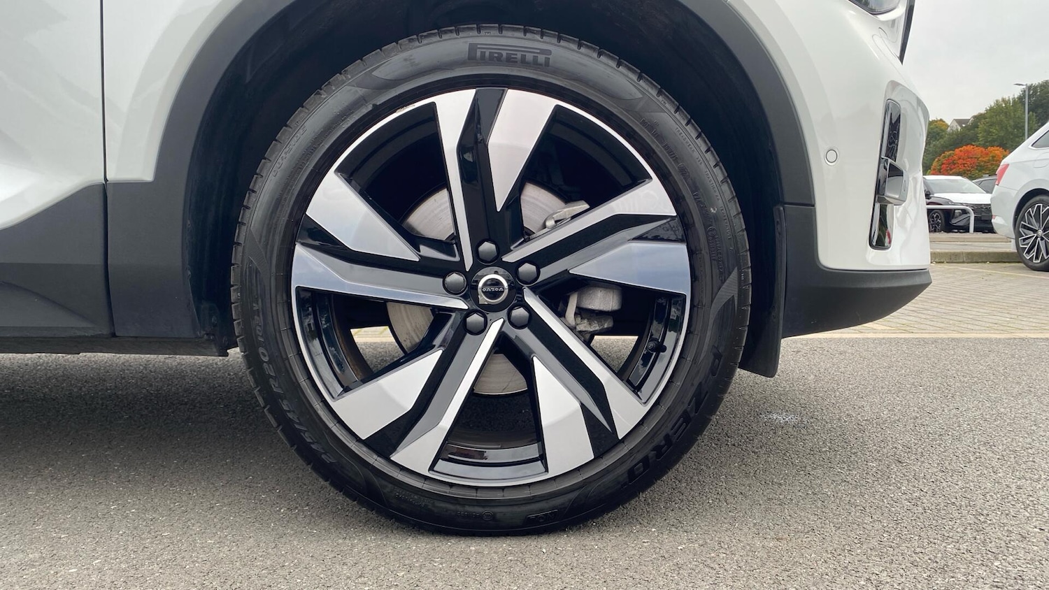 Used Volvo XC40 2025 for sale - 76122221: Photo 9