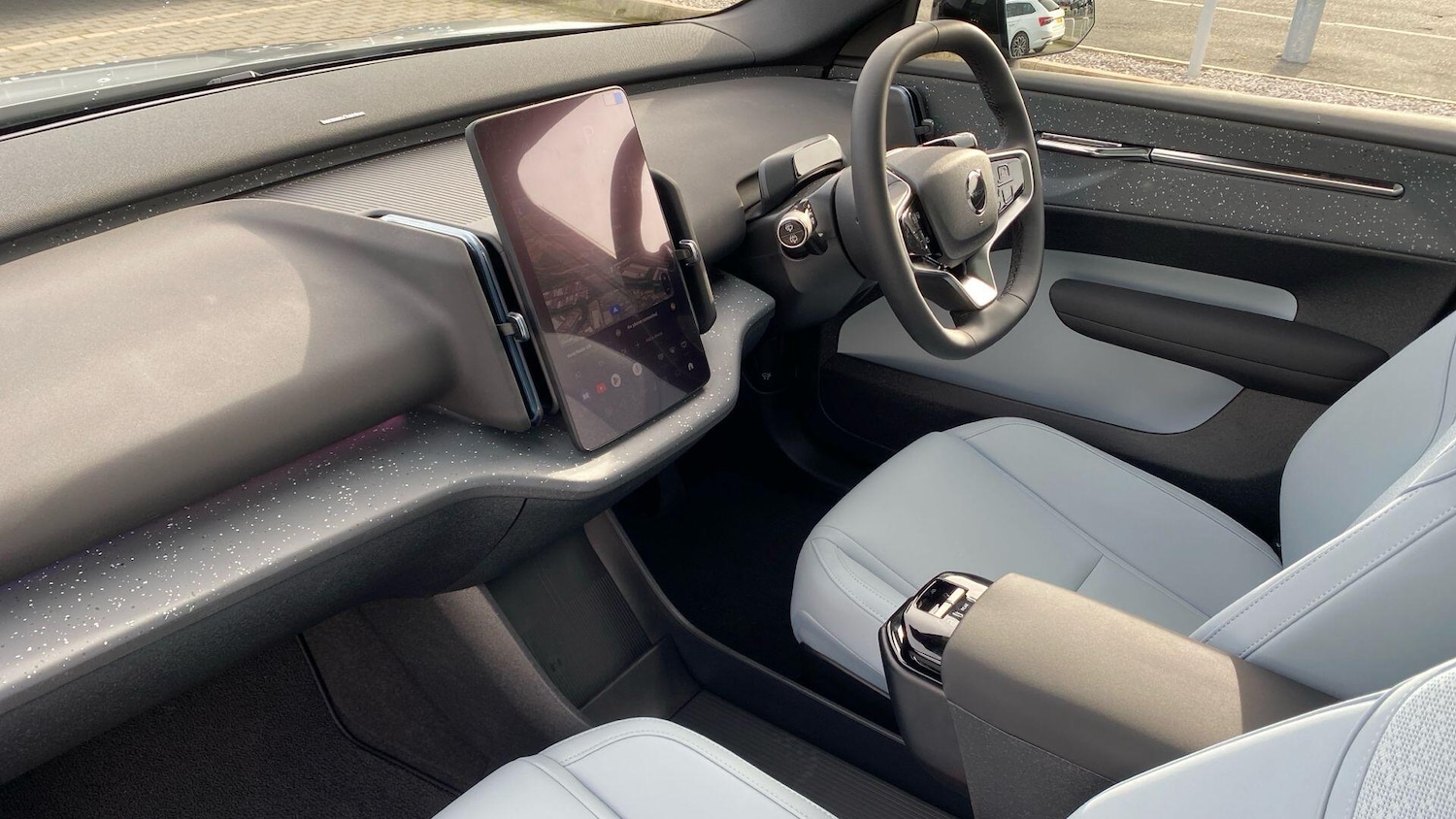 Used Volvo EX30 2025 for sale - 77343921: Photo 12