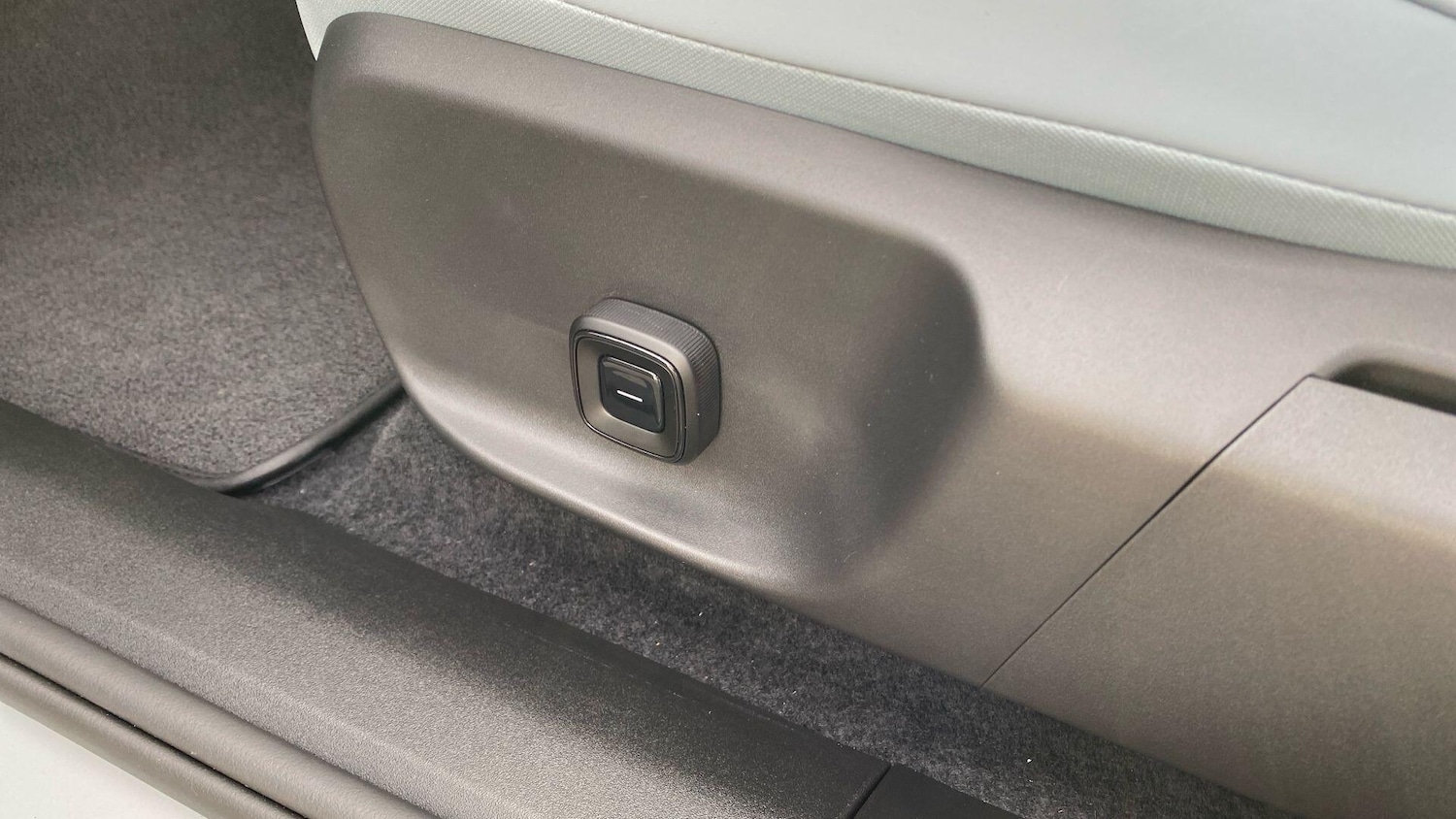 Used Volvo EX30 2025 for sale - 77343921: Photo 23