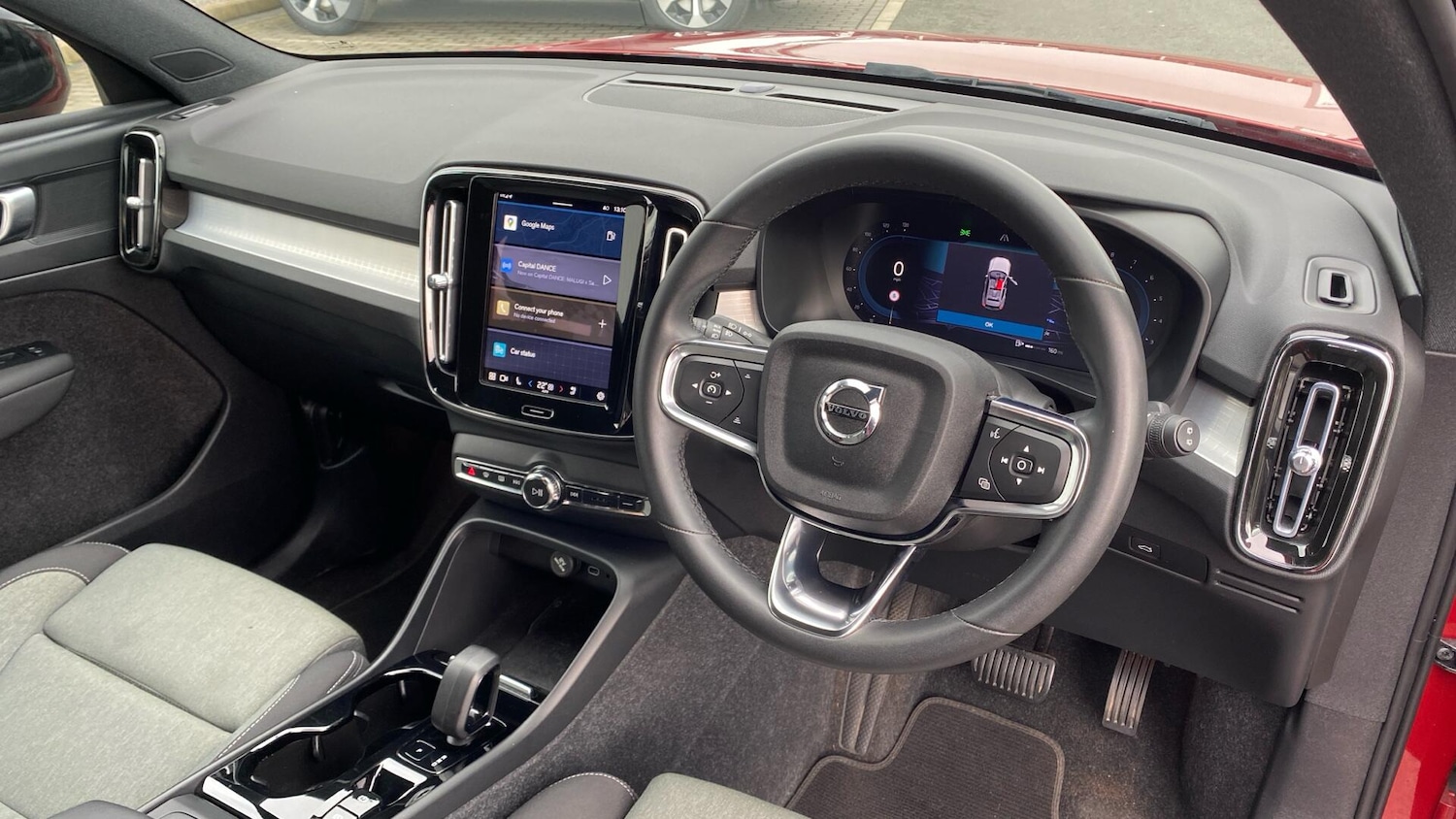 Used Volvo XC40 2023 for sale - 77925053: Photo 4