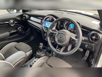 Used MINI Hatch 2023 for sale - 76727834: Photo