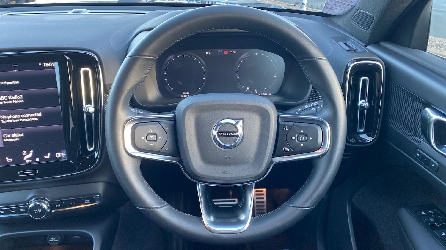 Used Volvo XC40 2021 for sale - 76753345: Photo 10