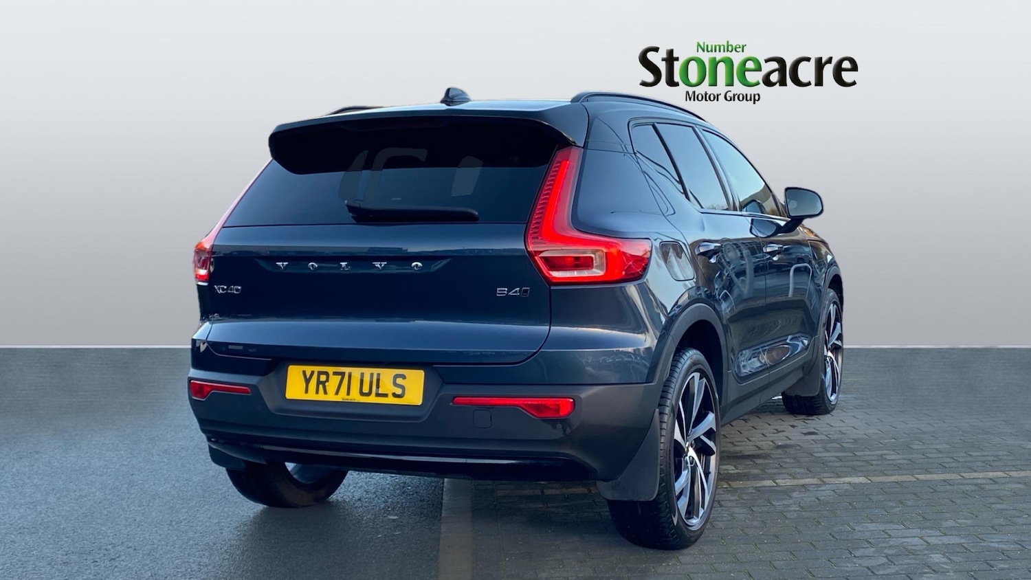 Used Volvo XC40 2021 for sale - 76753345: Photo 2