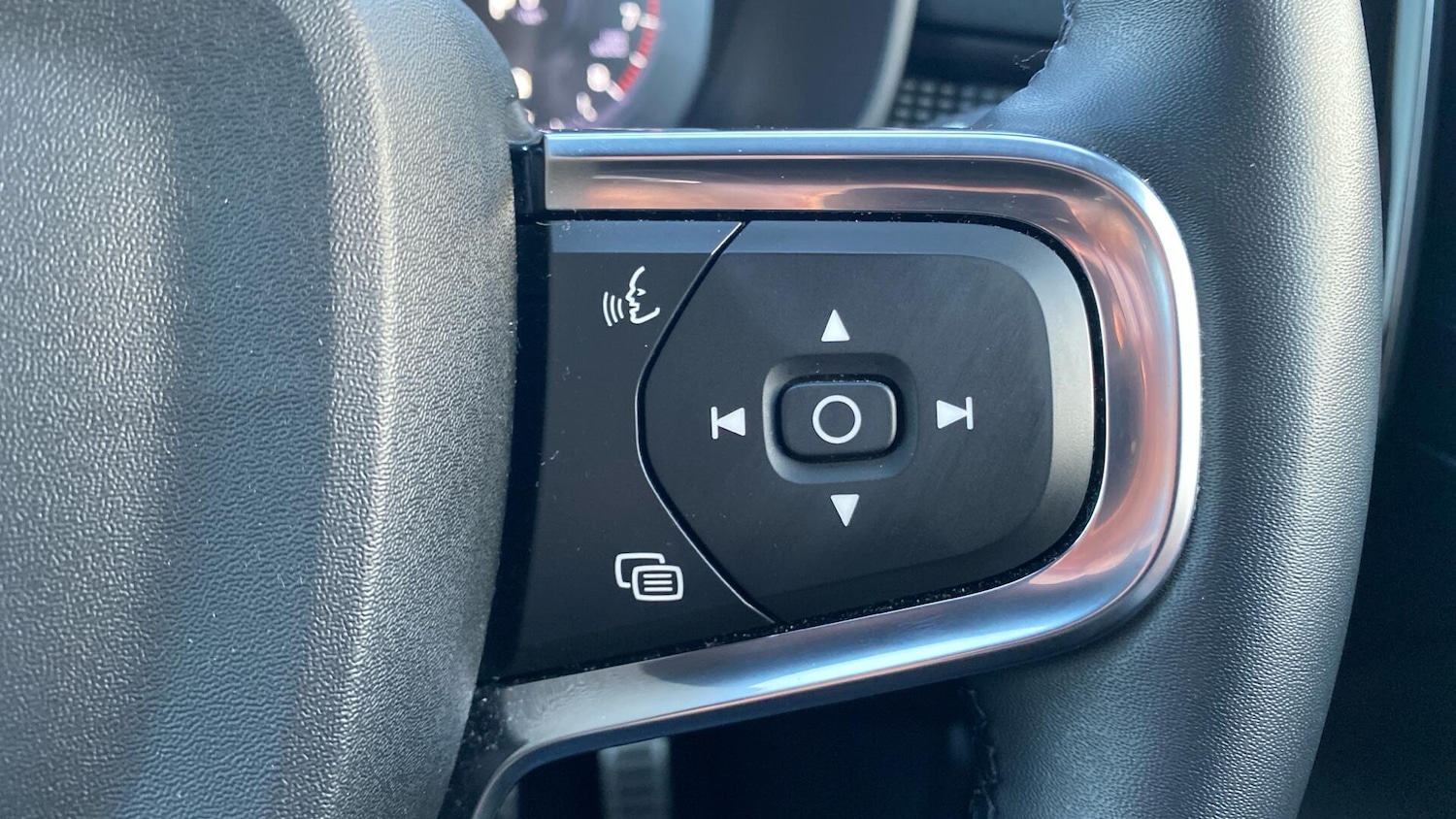 Used Volvo XC40 2021 for sale - 76753345: Photo 22