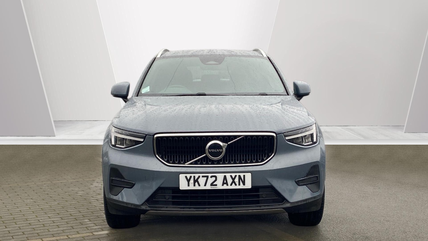 Used Volvo XC40 for sale - 77497079: Photo 2