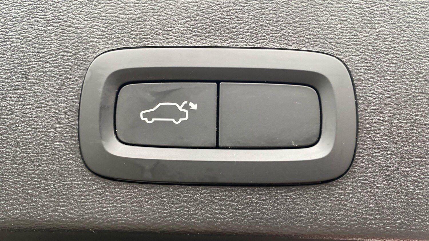 Used Volvo XC40 for sale - 77497079: Photo 22