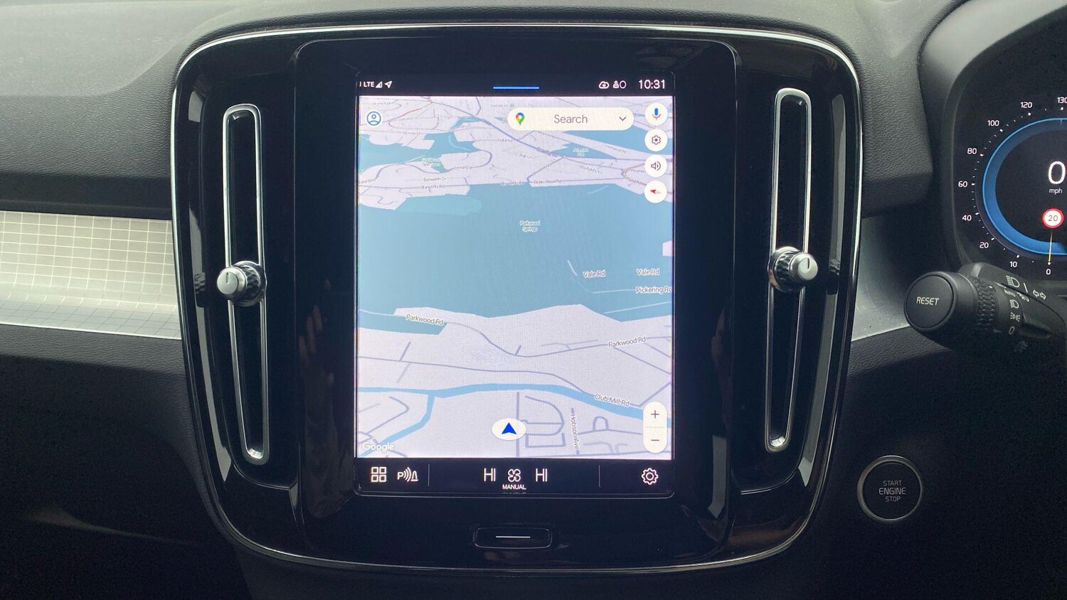 Used Volvo XC40 for sale - 77497079: Photo 29