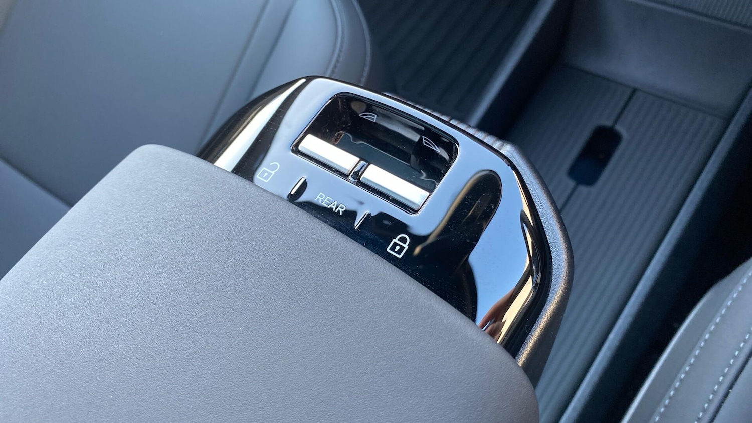 Used Volvo EX30 2025 for sale - 76886693: Photo 25