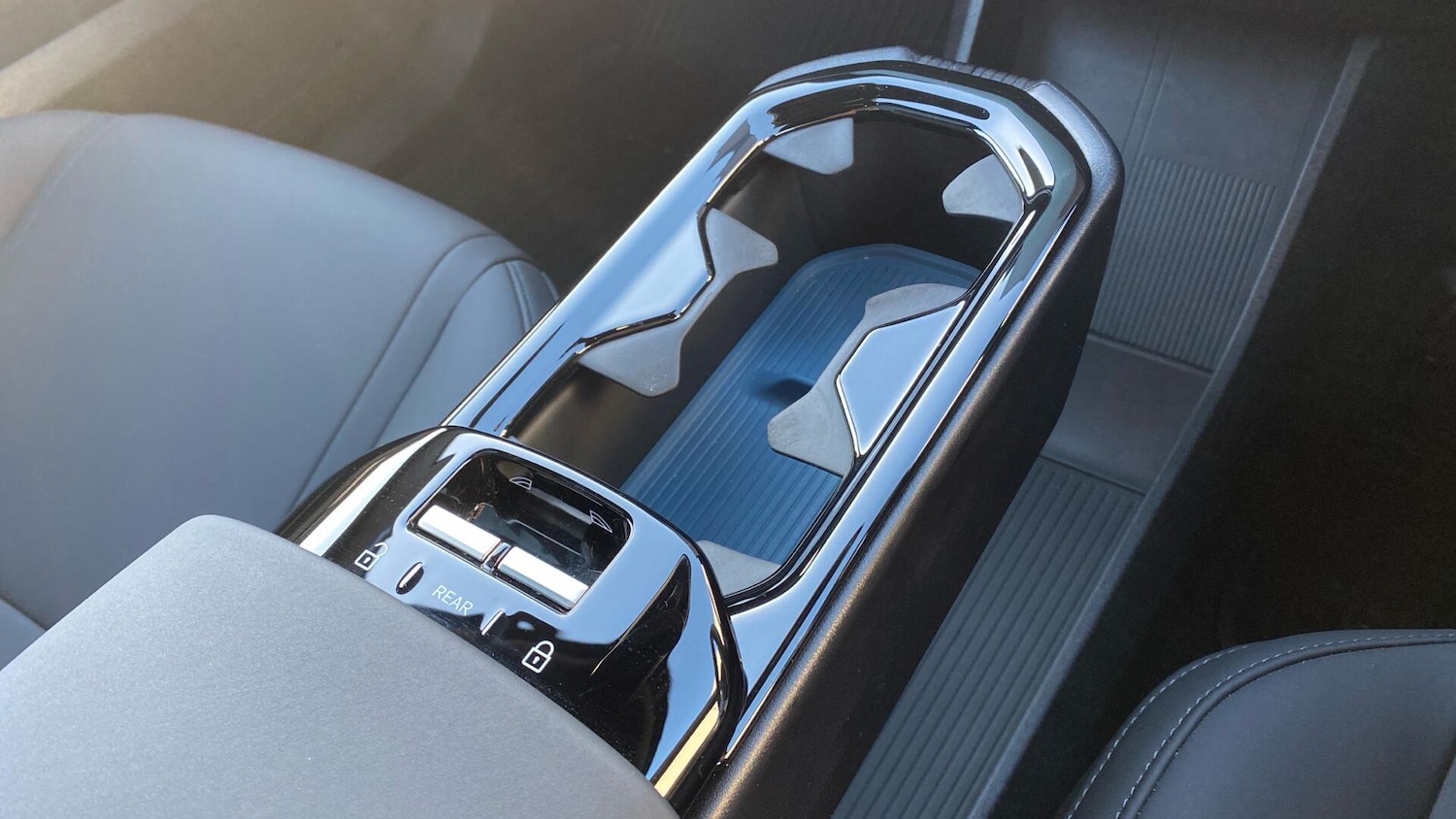 Used Volvo EX30 2025 for sale - 76886693: Photo 33