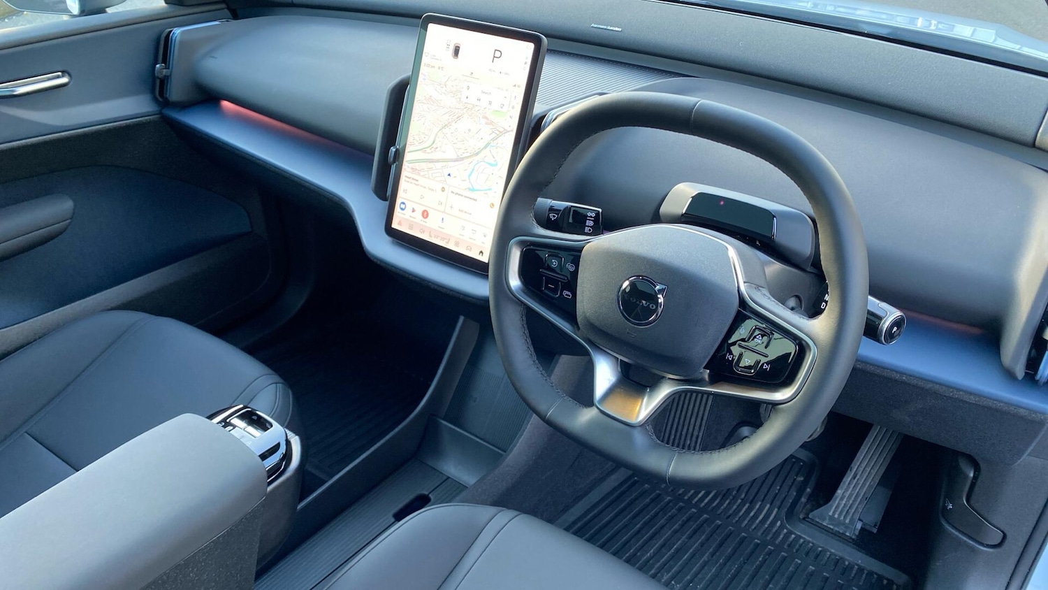 Used Volvo EX30 2025 for sale - 76886693: Photo 4