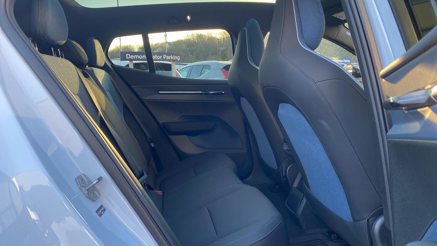 Used Volvo EX30 2025 for sale - 76886693: Photo 6