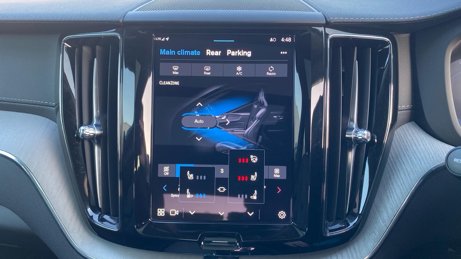 Used Volvo XC60 2025 for sale - 77799199: Photo 11