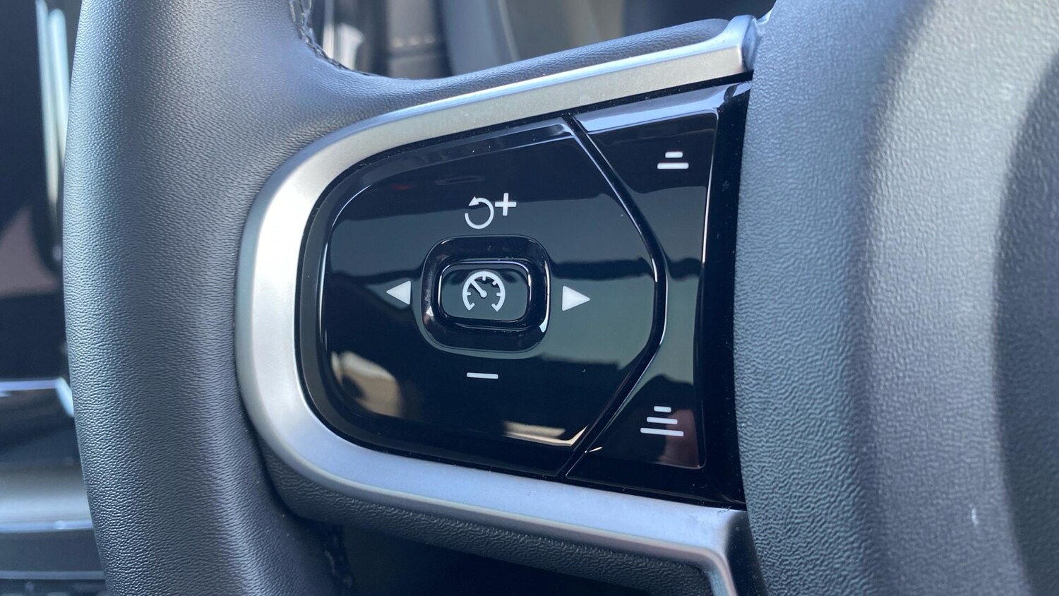 Used Volvo XC60 2025 for sale - 77799199: Photo 21