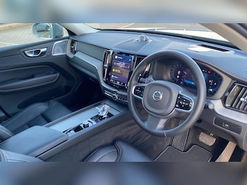 Used Volvo XC60 2025 for sale - 77799199: Photo
