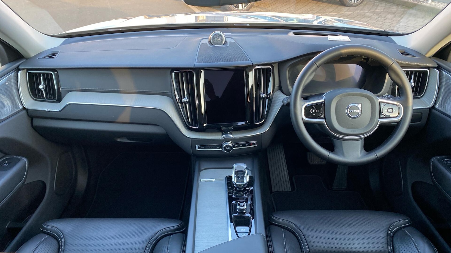 Used Volvo XC60 2025 for sale - 77799199: Photo 5