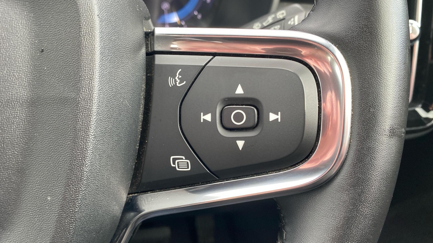 Used Volvo XC40 2023 for sale - 76633171: Photo 22