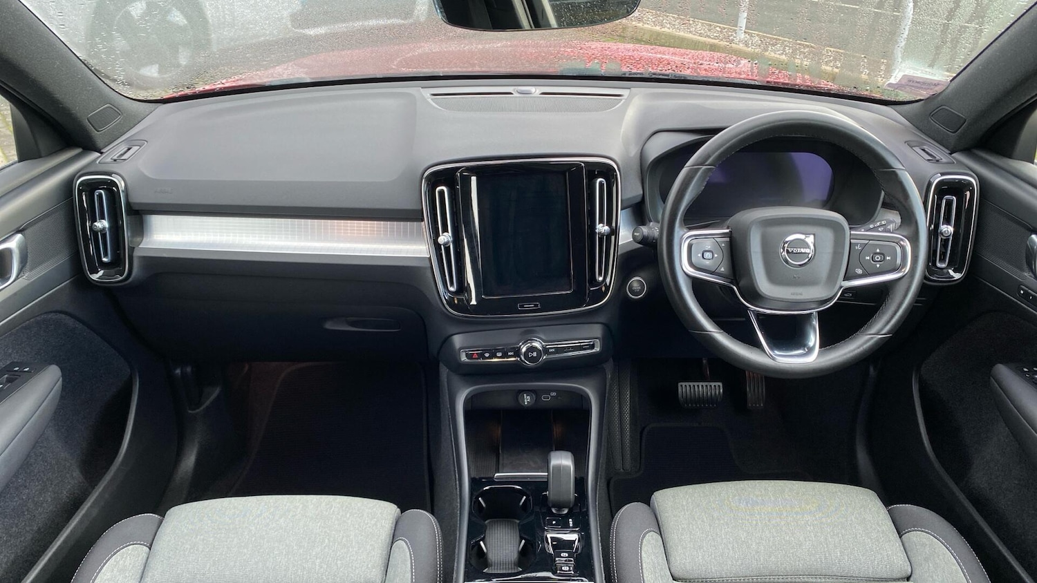 Used Volvo XC40 2023 for sale - 76633171: Photo 5