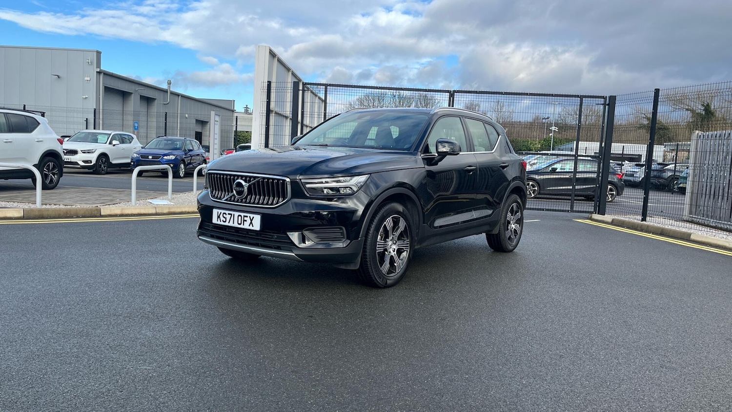 Used Volvo XC40 2022 for sale - 76152536: Photo 6