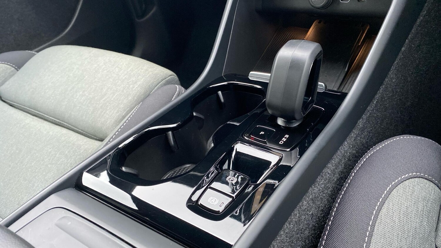 Used Volvo XC40 2022 for sale - 77344440: Photo 11