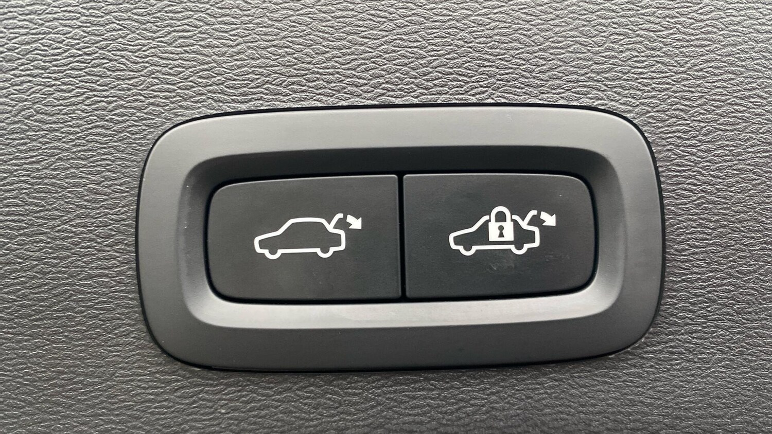 Used Volvo XC40 2022 for sale - 77344440: Photo 22