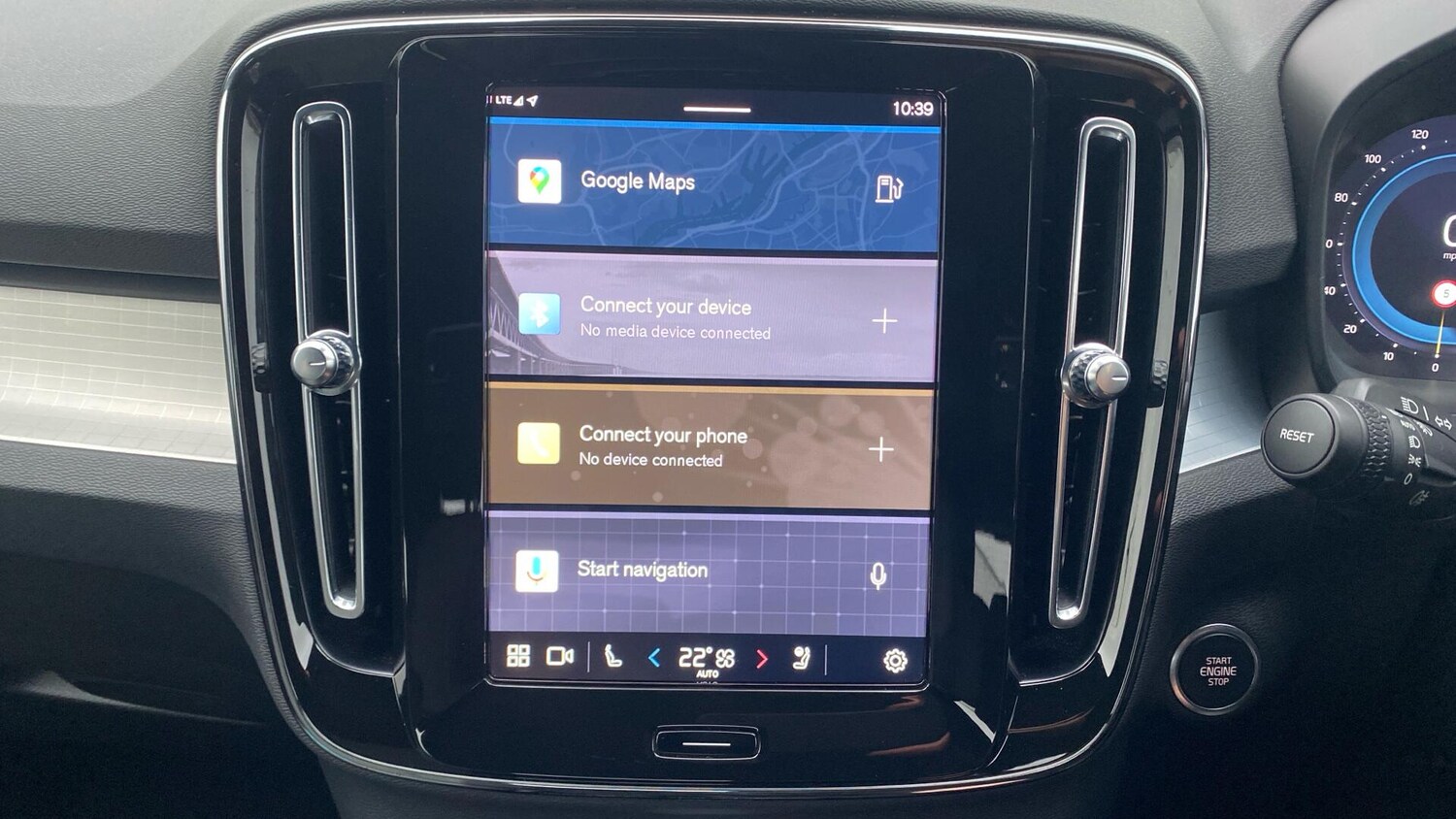 Used Volvo XC40 2022 for sale - 77344440: Photo 25