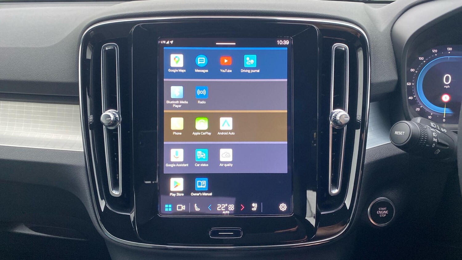 Used Volvo XC40 2022 for sale - 77344440: Photo 28