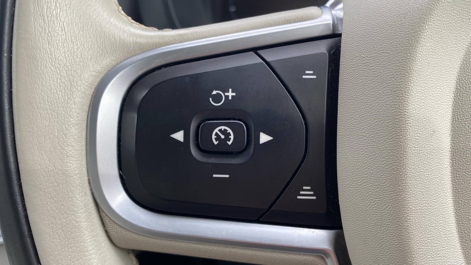 Used Volvo XC60 2018 for sale - 78006314: Photo 19