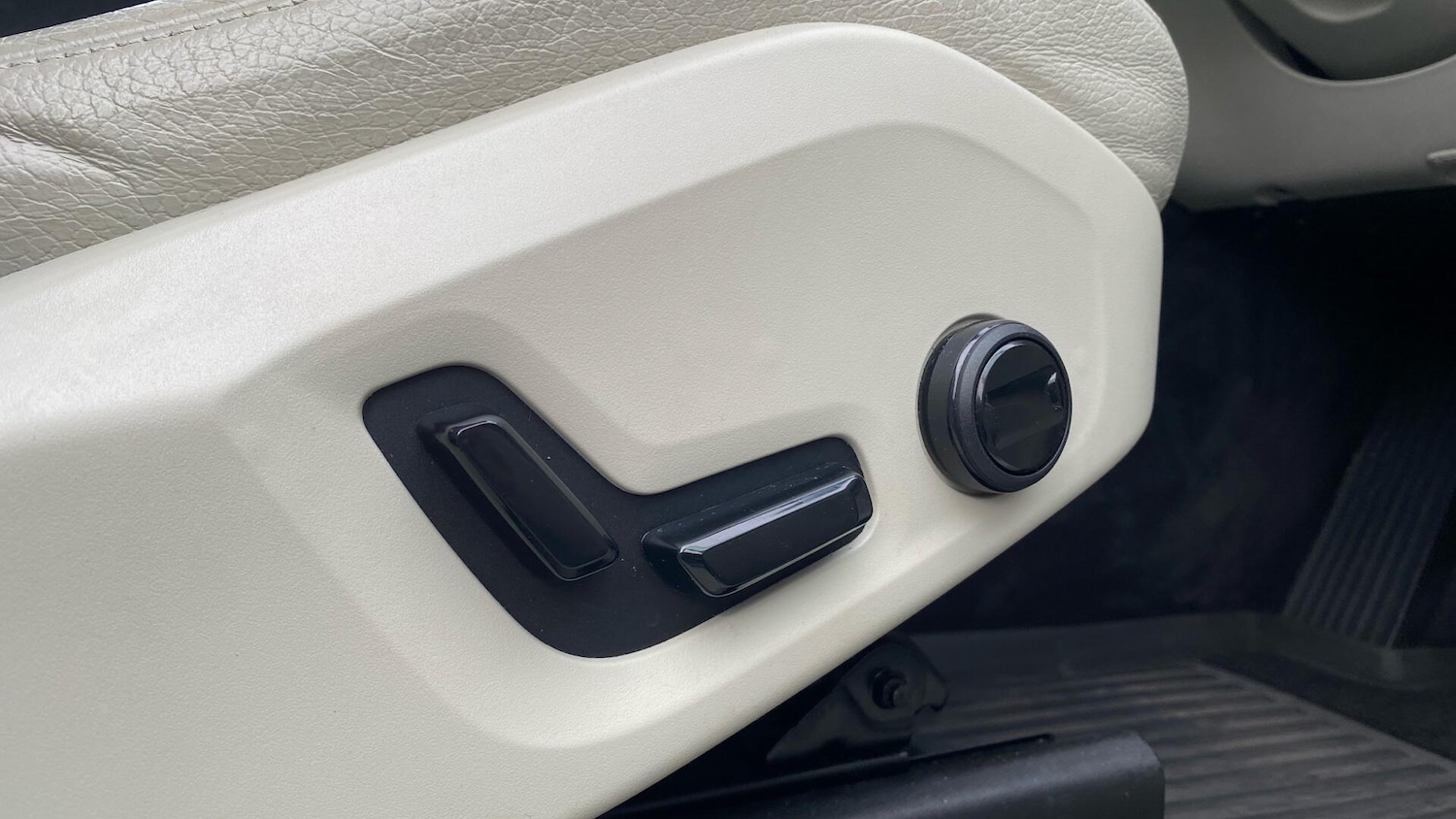 Used Volvo XC60 2018 for sale - 78006314: Photo 24