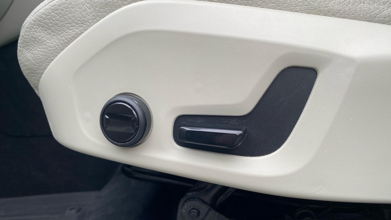 Used Volvo XC60 2018 for sale - 78006314: Photo 27