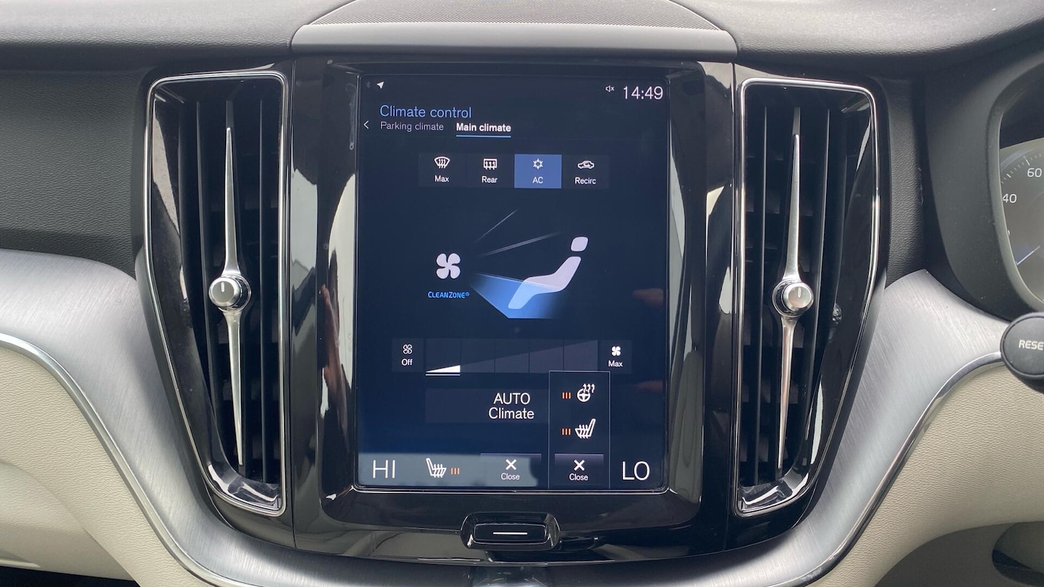 Used Volvo XC60 2018 for sale - 78006314: Photo 31