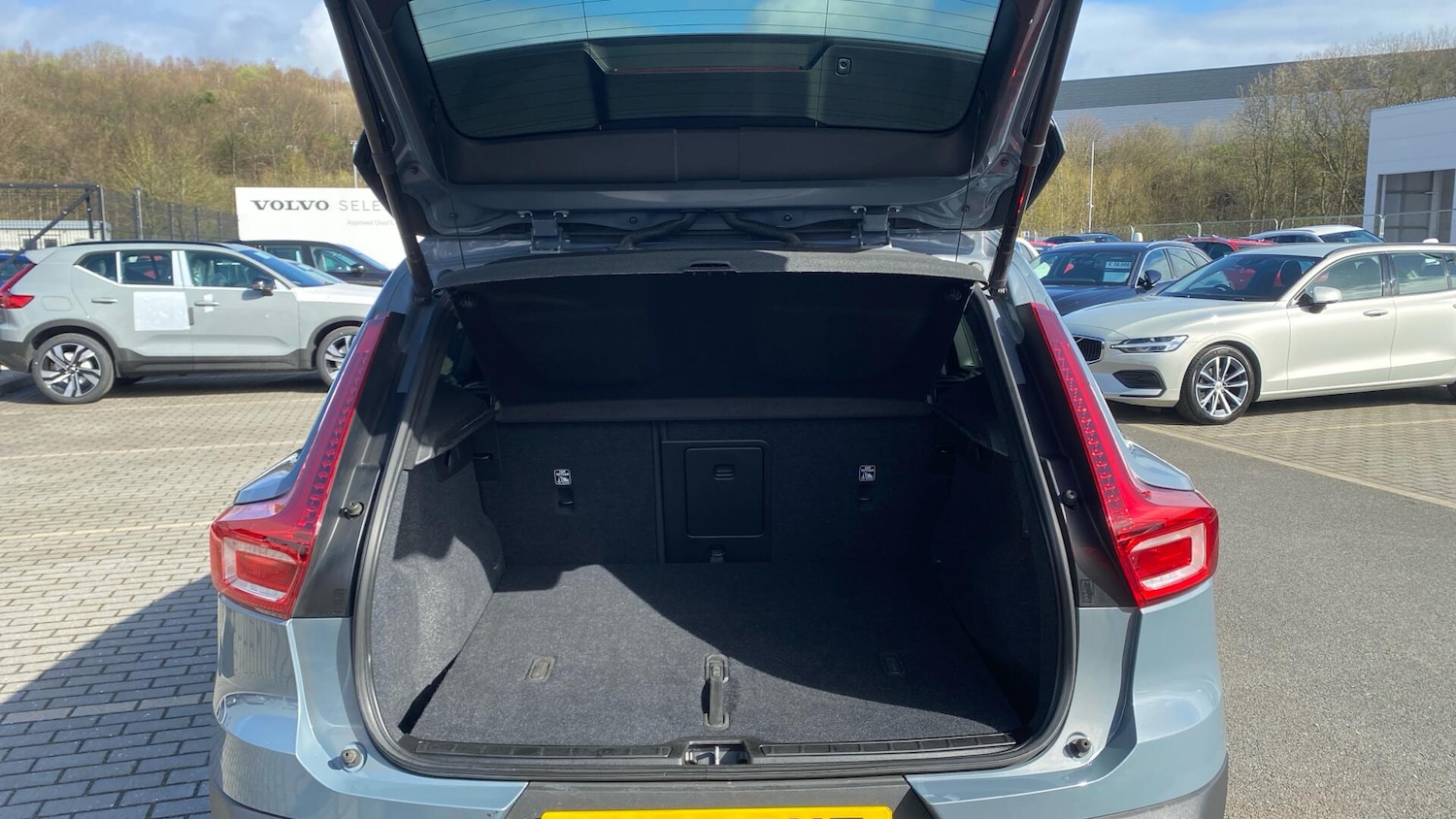 Used Volvo XC40 2023 for sale - 78086410: Photo 13