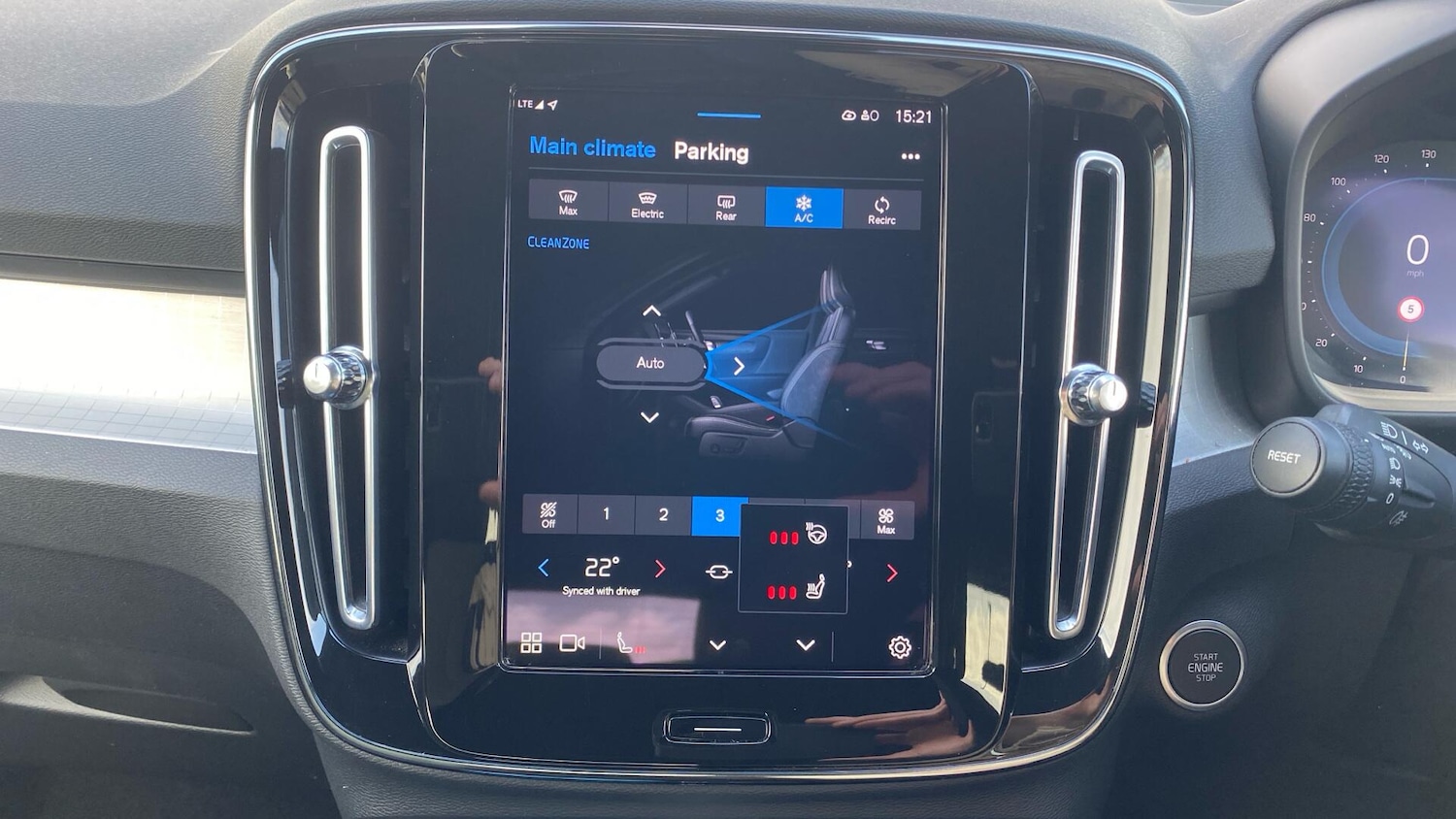 Used Volvo XC40 2023 for sale - 78086410: Photo 15