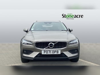 Used Volvo V60 2021 for sale - 78922708: Photo