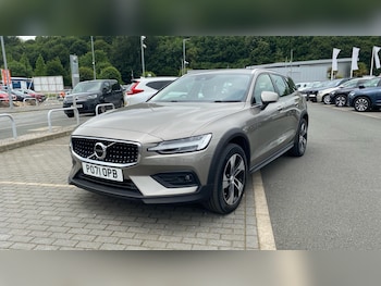 Used Volvo V60 2021 for sale - 78922708: Photo