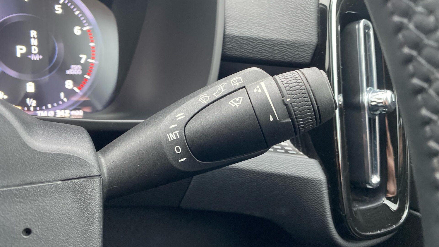 Used Volvo XC40 2022 for sale - 76856012: Photo 23