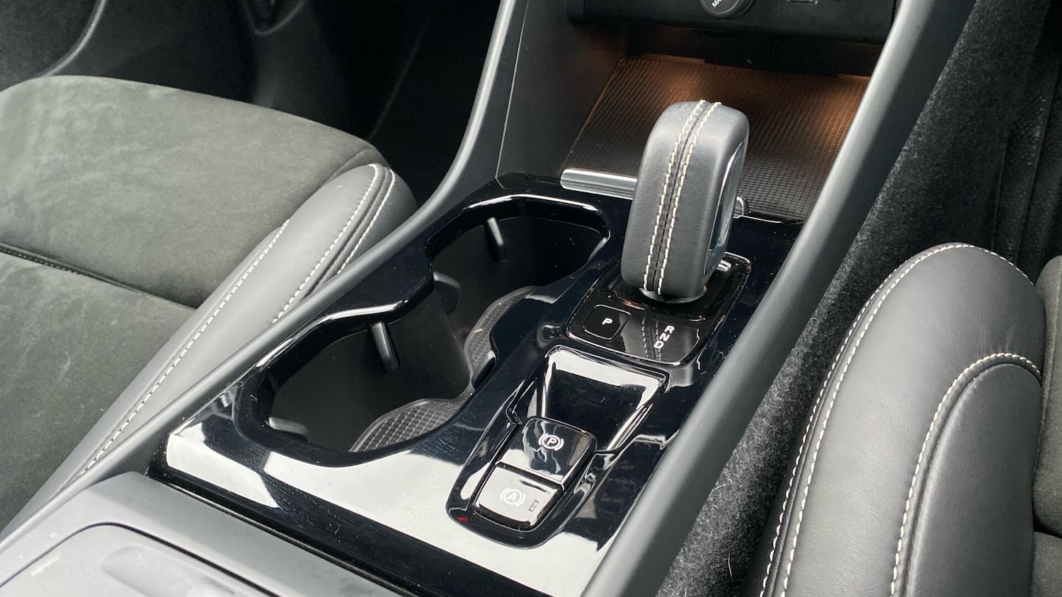 Used Volvo XC40 2022 for sale - 76856012: Photo 26