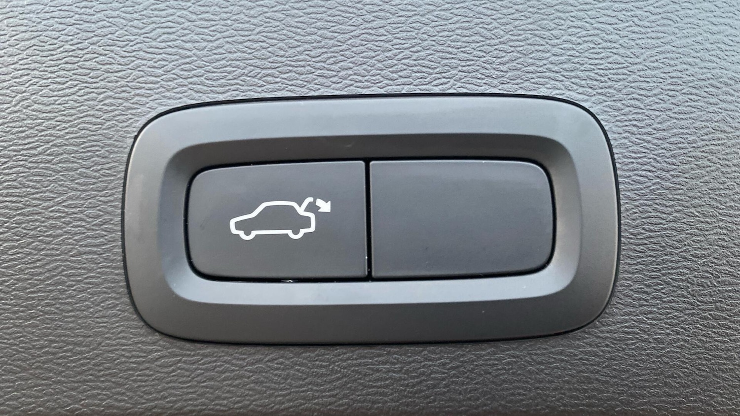 Used Volvo XC40 2022 for sale - 76856012: Photo 33